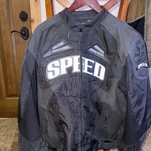 Speed padded motorcycle jacket
